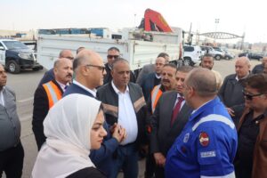 محافظ القليوبية يتفقد أعمال تصفية وتبريد خط أنابيب البترول (صور)