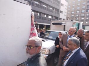 محافظ القليوبية يتفقد منافذ متنقلة للسلع والمنتجات الغذائية بمدن وأحياء المحافظة