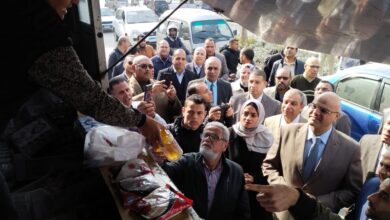 محافظ القليوبية يتفقد منافذ متنقلة للسلع والمنتجات الغذائية بمدن وأحياء المحافظة 