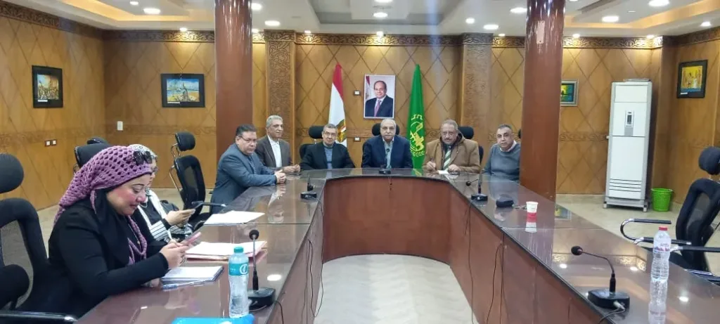 لجنة فنية لتقييم امتحان العلوم الذي أداه طلاب الشهادة الإعدادية بالقليوبية