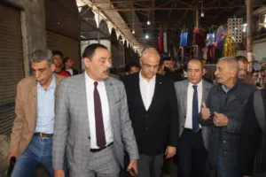 رفع كفاءة الأسواق وتوجيهات بتطوير البنية التحتية.. ماذا حدث في جولة محافظ القليوبية بشبرا الخيمة؟
