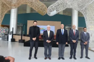 وزير التعليم العالي ومحافظ القليوبية في زيارة تفقدية لمصابي غزة بمستشفى الناس الخيري - صور