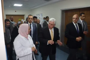 وزير التعليم العالي ومحافظ القليوبية في زيارة تفقدية لمصابي غزة بمستشفى الناس الخيري - صور