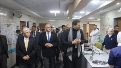 وزير التعليم العالي ومحافظ القليوبية في زيارة تفقدية لمصابي غزة بمستشفى الناس الخيري - صور وزير التعليم العالي ومحافظ القليوبية في زيارة تفقدية لمصابي غزة بمستشفى الناس الخيري - صور