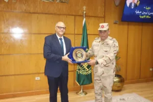 محافظ القليوبية يشهد احتفالية لتكريم أسر الشهداء ومصابي العمليات الحربية (صور)