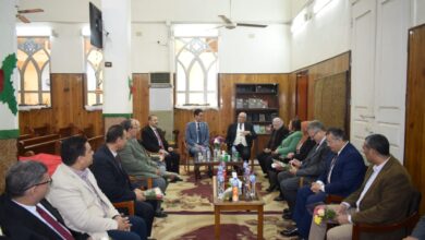 رئيس جامعة بنها يقدم التهنئة لمطران بنها وقويسنا وشبرا الخيمة بمناسبة عيد الميلاد المجيد