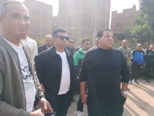 تشييع جثمان "رمضان" شقيق الفنان شعبان عبد الرحيم بقرية ميت حلفا بقليوب (صور)