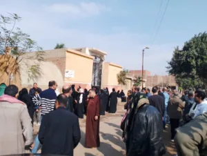 تشييع جثمان "رمضان" شقيق الفنان شعبان عبد الرحيم بقرية ميت حلفا بقليوب (صور)