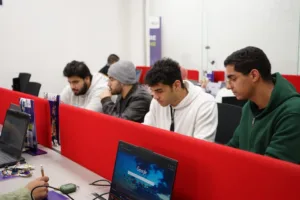 رئيس جامعة بنها يفتتح فعاليات هاكاثون التعليم الذكي (صور)