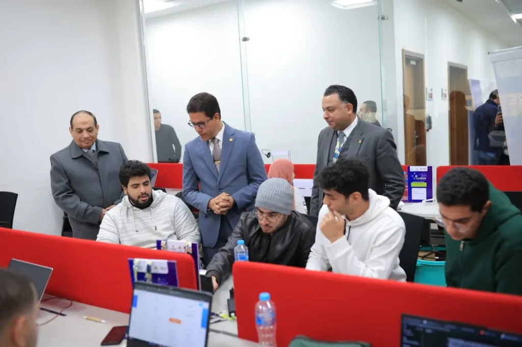 رئيس جامعة بنها يفتتح فعاليات هاكاثون التعليم الذكي (صور) رئيس جامعة بنها يفتتح فعاليات هاكاثون التعليم الذكي (صور)
