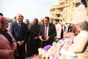 محافظو الجيزة والقاهرة ومطروح والقليوبية يفتتحون معرض منتجات تراثية