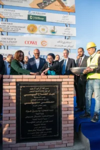 وزيرتا البيئة والتنمية المحلية يضعان حجر الأساس للمحطة الوسيطة بالمرصفة ببنها