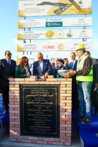 وزيرتا البيئة والتنمية المحلية يضعان حجر الأساس للمحطة الوسيطة بالمرصفة ببنها