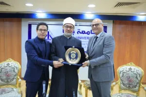 مفتي الديار المصرية يشارك في ندوة جامعة بنها "الأسرة فى عصر التحديات"