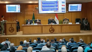 ده تهريج .. محافظ القليوبية يحيل المتقاعسين عن تنفيذ الخطة الاستثمارية للعام الحالي للتحقيق ده تهريج .. محافظ القليوبية يحيل المتقاعسين عن تنفيذ الخطة الاستثمارية للعام الحالي للتحقيق