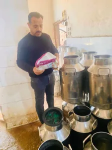 ضبط ألبان مغشوشة داخل معمل لتصنيع الألبان بالقليوبية