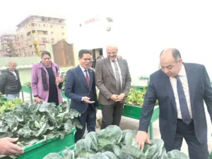 محافظ القليوبية : تعميم تجربة هيئة الشبان العالمية في زراعة الاسطح وإطلاق مبادرة مشتركة بمشاركة جامعة بنها