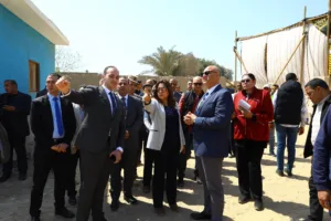 وزيرة التنمية المحلية تضع حجر الأساس لتطوير شارع الرشاح - صور