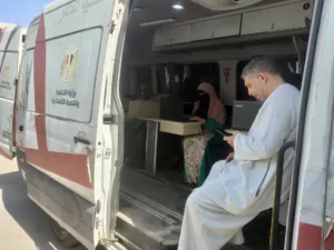 محافظ القليوبية يوجه بعمل جدول زمني لمرور سيارات المراكز التكنولوجية على القرى