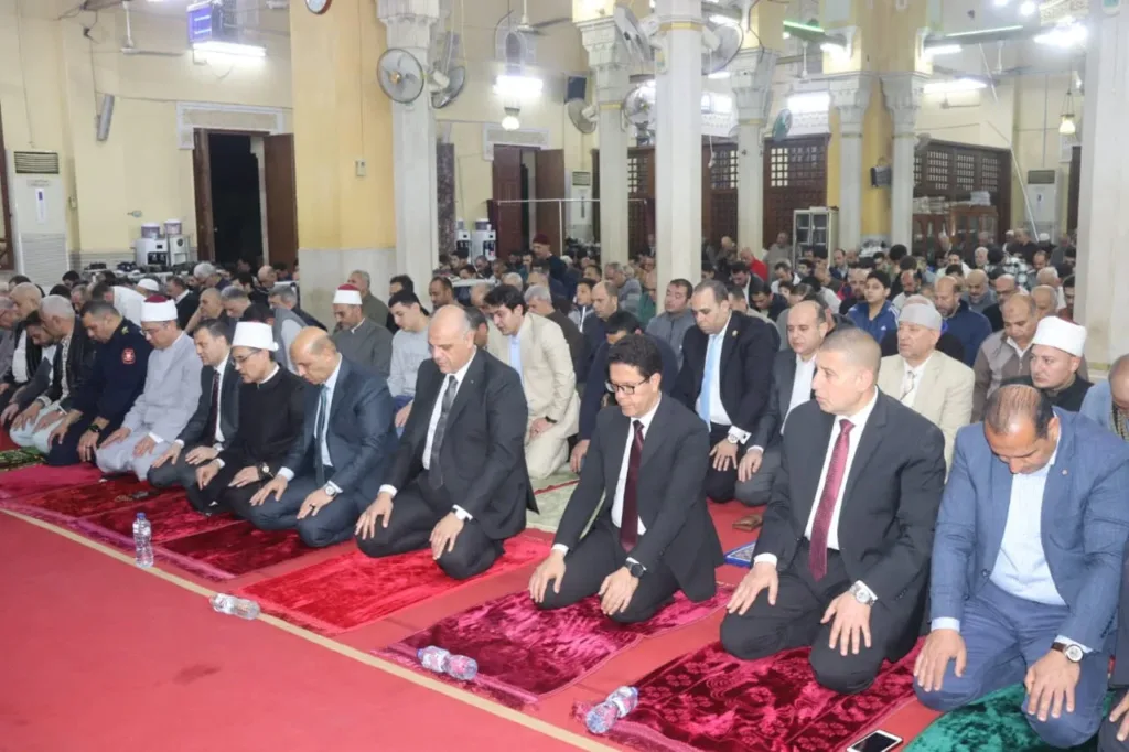 محافظ القليوبية يشهد احتفالية ليلة القدر بمسجد ناصر ببنها