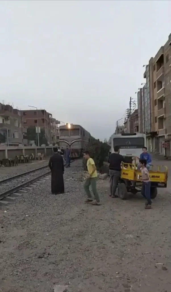 كانت تستعد لزفافها بعد العيد.. مصرع صيدلانية تحت عجلات قطار بالقليوبية كانت تستعد لزفافها بعد العيد.. مصرع صيدلانية تحت عجلات قطار بالقليوبية