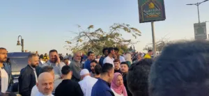 كورنيش بنها يستقبل مئات المواطنين للاحتفال بعيد الفطر
