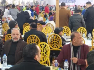 مائدة وطن واحد.. إفطار 10 ألاف صائم بشبرا الخيمة - صور