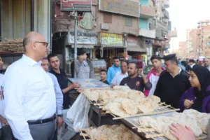 محافظ القليوبية يتفقد أسواق الخضروات والفاكهه بمدينة الخصوص - صور