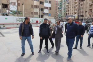 عقب تحريك أسعار الوقود .. محافظ القليوبيه يتفقد محطات السيارات والمواقف - صور