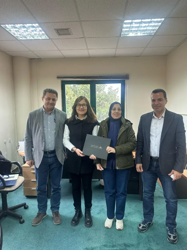 لتعزيز الشراكة البحثية والأكاديمية .. وفد جامعة بنها يزور جامعة ثيساليا باليونان