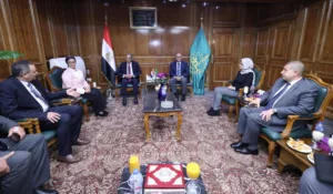 وزير الاتصالات يشهد توقيع مذكرة تفاهم لبناء القدرات الرقمية لأهالي القليوبية - صور
