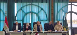 محافظ القليوبية يعقد المجلس التنفيذي بالقناطر ويعلن تطوير قرية مرجانة