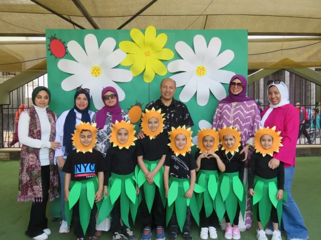 شبان بنها تحتفل بأعياد الربيع شبان بنها تحتفل بأعياد الربيع