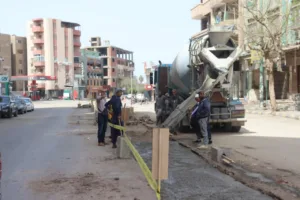 بعد قرار تحويله لاتجاه واحد.. محافظ القليوبية يتفقد شارع الشرطة العسكرية ببنها