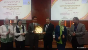 رئيس جامعة بنها يفتتح المؤتمر الطلابى الثالث لكلية التربية النوعية - صور