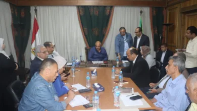 محافظ القليوبية يلتقي بالمواطنين في القناطر الخيرية ويستمع لمطالبهم محافظ القليوبية يلتقي بالمواطنين في القناطر الخيرية ويستمع لمطالبهم