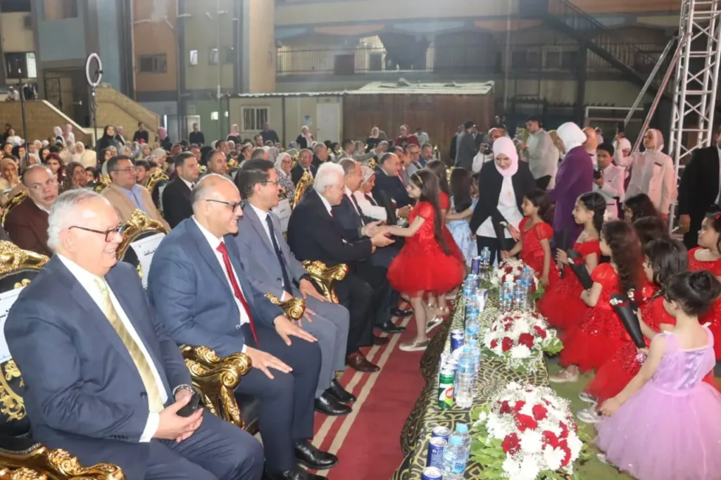 خلال احتفالية الشبان العالمية بذكرى تحرير سيناء.. السفير العرابي: سعيد بوجودي مع أبناء القليوبية خلال احتفالية الشبان العالمية بذكرى تحرير سيناء.. السفير العرابي: سعيد بوجودي مع أبناء القليوبية