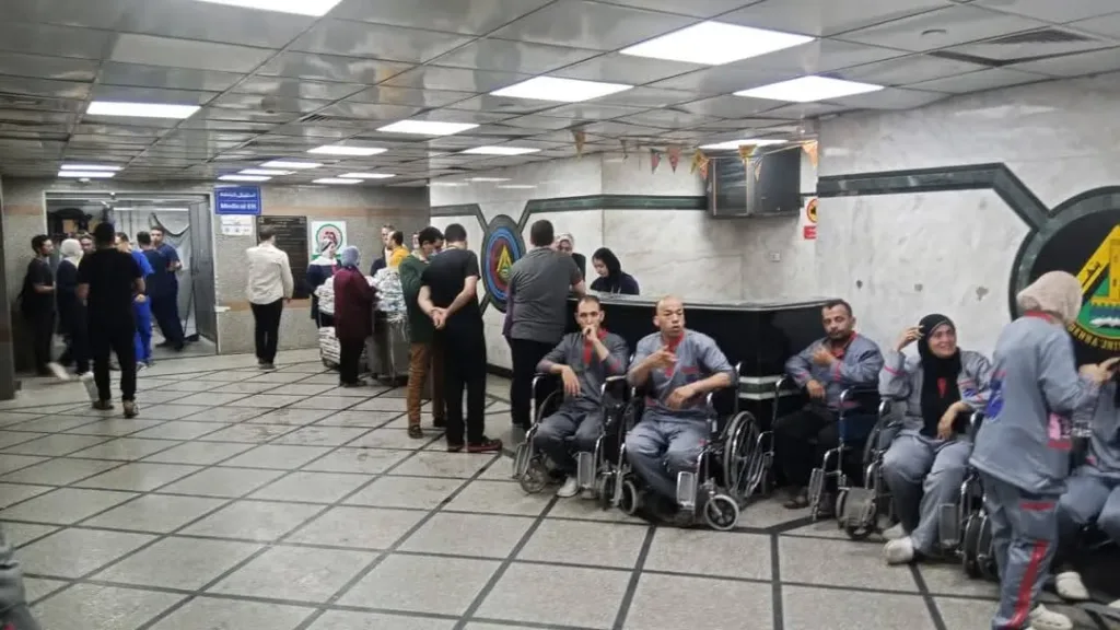 جامعة بنها: حريق المستشفى الجامعي محدود ولم يؤثر على الخدمة الطبية بالمستشفى - صور جامعة بنها: حريق المستشفى الجامعي محدود ولم يؤثر على الخدمة الطبية بالمستشفى - صور