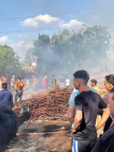 السيطرة على حريق في مخزن خشب بطوخ دون خسائر بشرية - صور