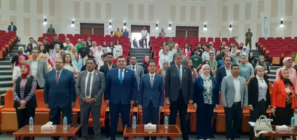افتتاح ندوة "الثورة الصناعية الخامسة بين النظرية والتطبيق" بجامعة بنها