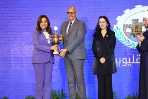 محافظ القليوبيه يشارك في احتفاليه مسابقه اهل الخير