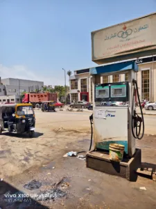 لضبط المتلاعبين.. حملات على محطات الوقود بالقليوبية - صور