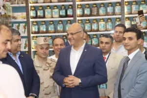 محافظ القليوبية يفتتح منافذ بيع جهاز مستقبل مصر لتوفير السلع الغذائية بأسعار مُخفضة