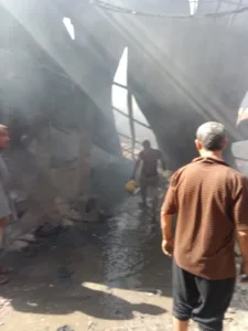 السيطرة على حريق شب في مصنع بلاستيك بالقليوبية