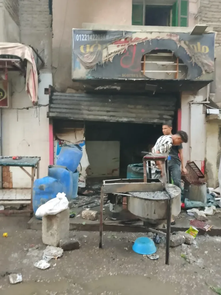 السيطرة على حريق محدود بمحل دواجن ببنها السيطرة على حريق محدود بمحل دواجن ببنها