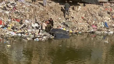انتشال سيارة ملاكى عقب سقوطها في ترعة الشرقاوي بالقليوبية
