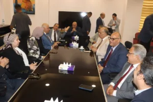 محافظ القليوبية يستقبل وفد لجنة الإدارة المحلية بمجلس النواب لتفقد مستشفى الناس