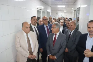 محافظ القليوبية يستقبل وفد لجنة الإدارة المحلية بمجلس النواب لتفقد مستشفى الناس