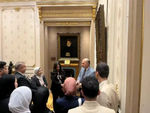 طلاب جامعة بنها في زيارة لمجلس النواب المصري - صور