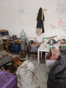صحة القليوبية تضبط طن ونصف "حلوى" منتهية الصلاحية - صور